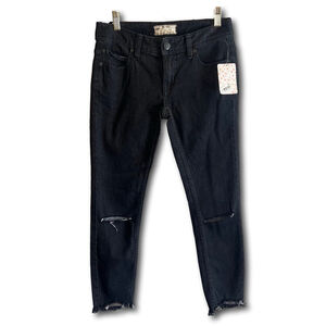 Free People Women’s Cigarette Crop Jeans Distressed Raw Hem Carbon Black Size 25
